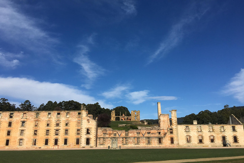 Hobart: 2 Day Bruny Island Escape & Port Arthur with Devils