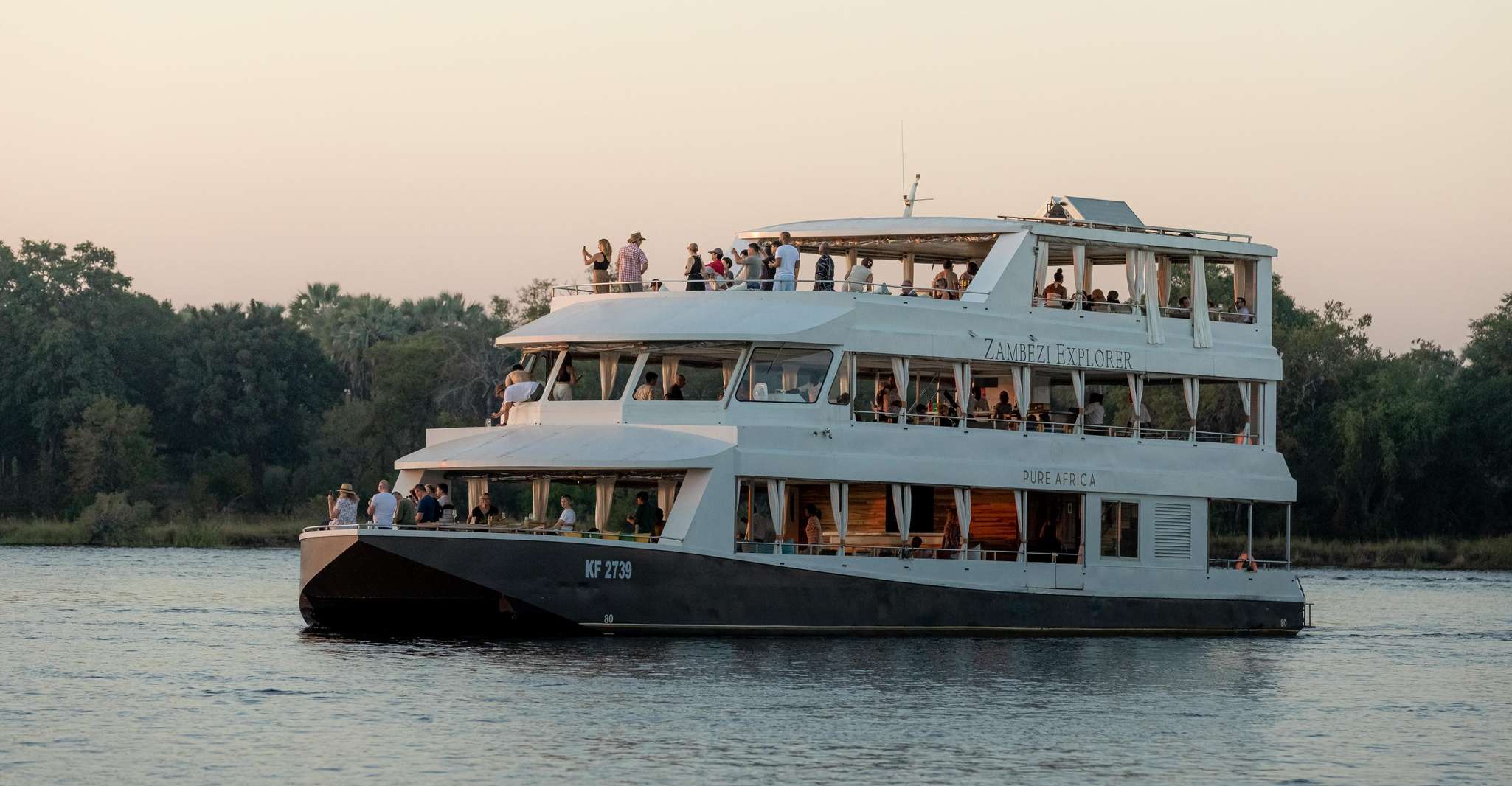 Victoria Falls, 2-Hour Luxury Zambezi River Sunset Cruise - Housity