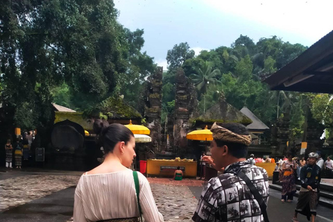 Bali: Tirta Empul Holy Spring Ritual for First-Time Visitors