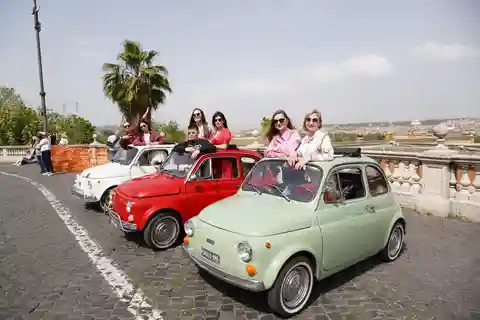 Roma: Fiat500 & Aperol Spritz Photo tour