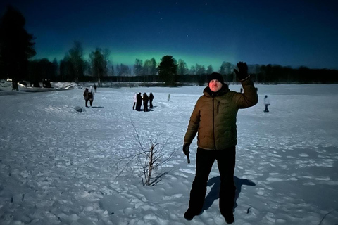 Från Rovaniemi: Norrskenstur med lägereldssnacks