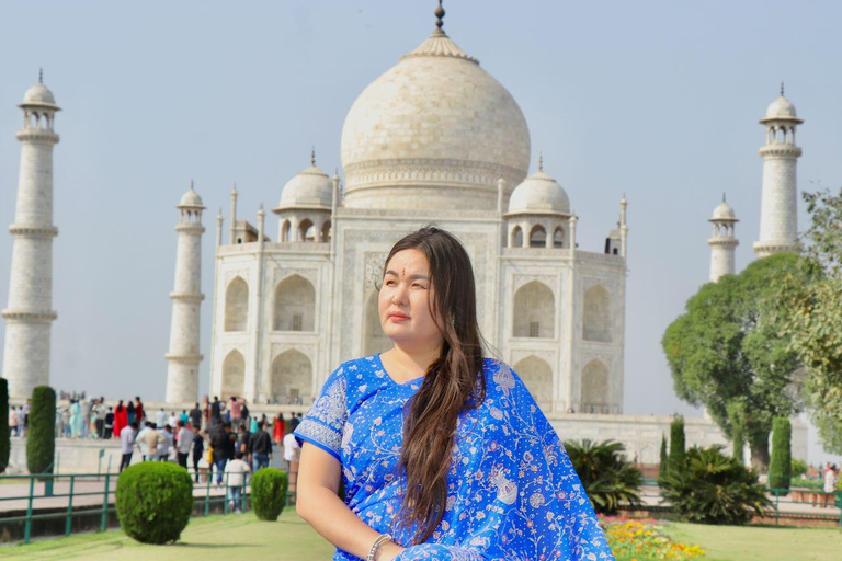 أغرا: جولة إرشادية لزيارة تاج محل والضريح مع خدمة تخطي الطابورجولة تاج محل الشاملة مع مرشد من أغرا
