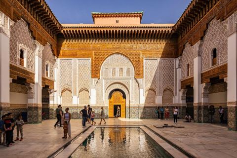 Marrakech: Tour a piedi di Ben Youssef, dei giardini segreti e dei souk