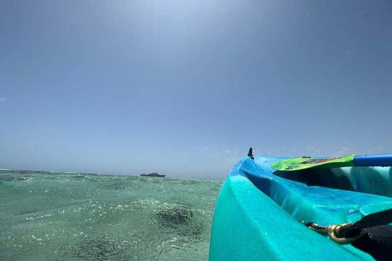 Jeddah Morning Kayak Adventure on the Red Sea