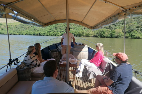 Valle del Douro: tour di mezza giornata con 1 cantina, degustazioni e tour in barca di 1 ora