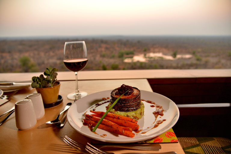 MaKuwa-Kuwa Restaurant Dining Experience | Victoria Falls