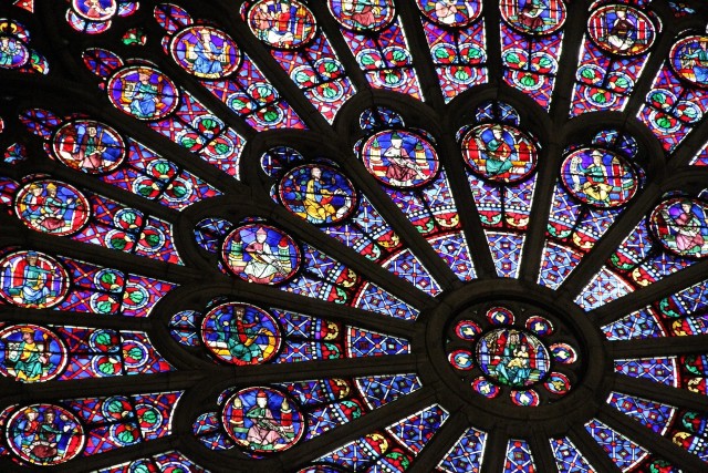 Visit Notre-Dame and Sainte Chapelle Walking Tour (With Tickets) in Paris