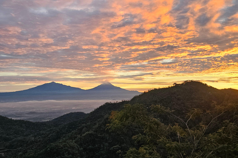 From Yogyakarta: Tumpeng Menoreh Skyline Sunrise