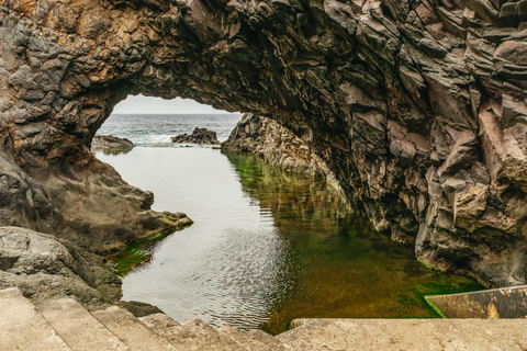 Funchal: Tour in fuoristrada delle Terrazze Incantate, Porto do Moniz e FanalTour condiviso