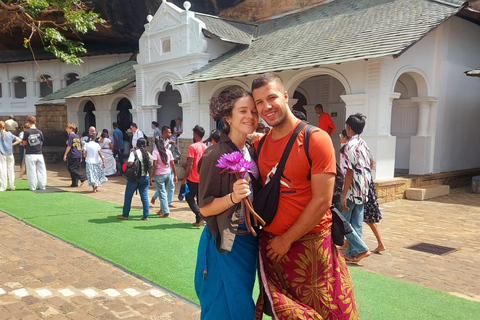 Sigiriya & Dambulla Private Tour with Village Experience