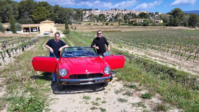 Visit Private Wine tasting tour by vintage car in Provence in Minorque