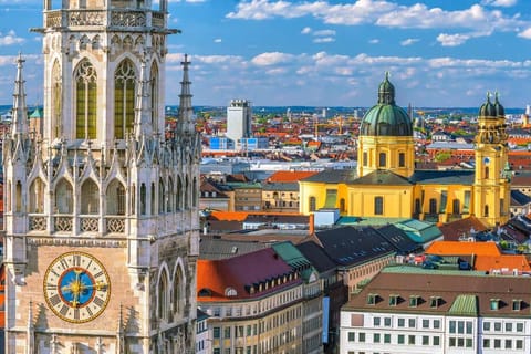 Munich: Private Old Town Walk with Bavarian Tasting