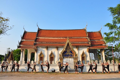 VIP Tagestour zu den berühmten thailändischen Märkten