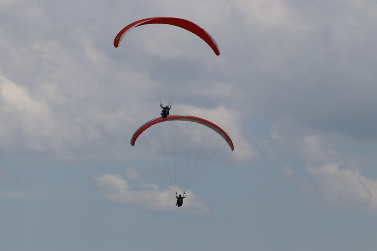 Medellín: San Félix Paragliding Experience