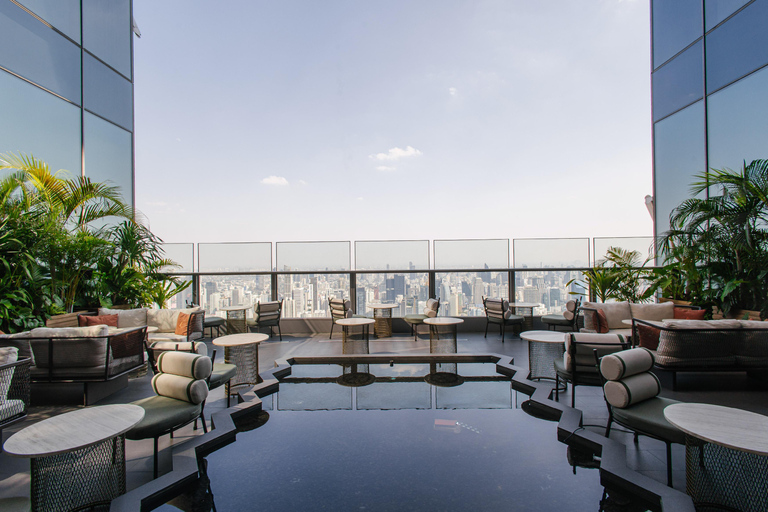 Akara Sky Hanuman Bangkok Ticket Daytime Ticket (11.00 - 15.30) + 1 Drink