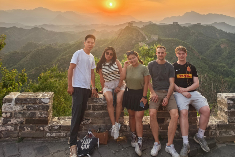 Beijing: Jinshanling Great Wall Sunset Hike with Pickup
