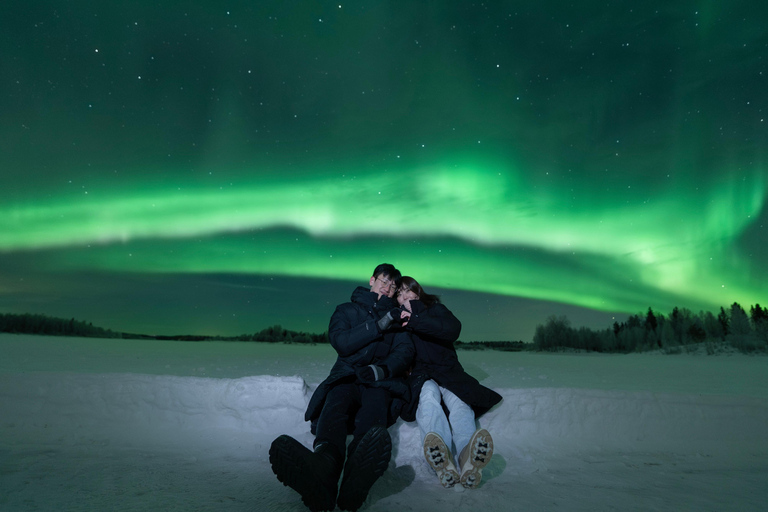 Rovaniemi: 5-star Northern Lights Tour + Pro Photos & Videos Aurora Hunting Photo Tour - another best seller ♥︎♥︎♥︎♥︎♥︎