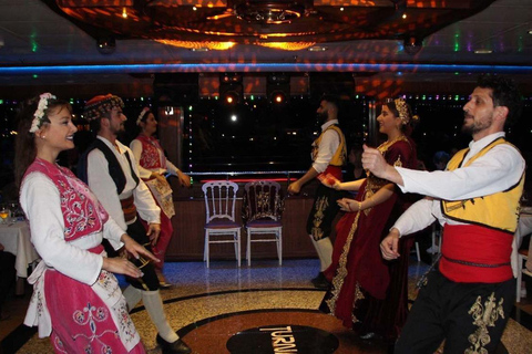 Istanbul: Bosphorus Dinner Cruise with Turkish Show