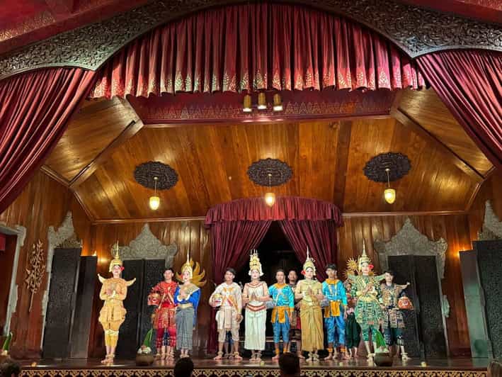 Apsara Theatervoorstelling inclusief diner & ophaalservice vanaf je hotel
