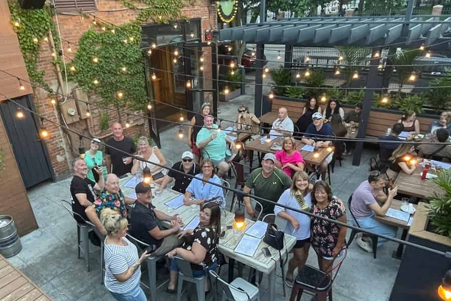 Pints auf der Terrasse – Clevelands beste Brauerei-Terrasse-Tour. Foto: GetYourGuide Pints auf der Terrasse – Clevelands beste Brauerei-Terrasse-Tour. Foto: GetYourGuide