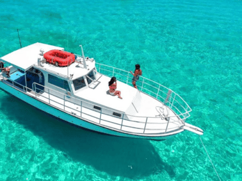 All-Inclusive:Snorkel, Beach, and Relax on a Classic Charter