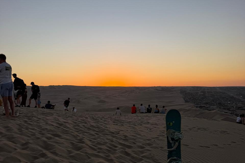 Huacachina: Hike to the top and enjoy sandboarding at sunset