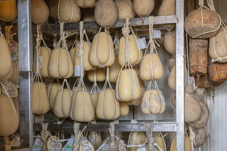 Sorrento: Lemons grove, Farm Tour&Tasting and Pizza Class Sorrento Coast: Enogastronomic Tour with Show & Tasting