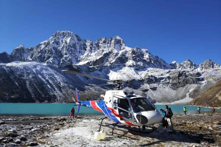 Kathmandu: Everest-Basislager und Gokyo-See-Tour mit dem Hubschrauber. Foto: GetYourGuide