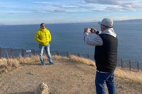 Yerevan: Lake Sevan Private Tour with Monasteries & Lunch