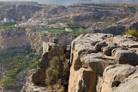 Private Jebel Akhdar Hike with Local Guide & Transfer