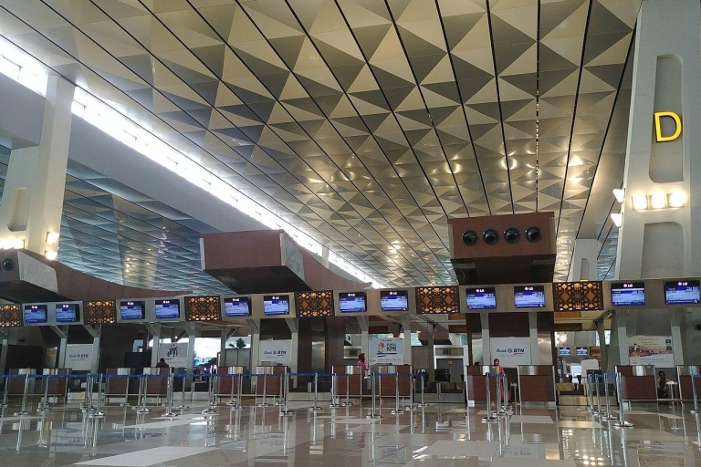Traslado al aeropuerto Soekarno Hatta de YakartaAeropuerto Soekarno Hatta a Yakarta Este