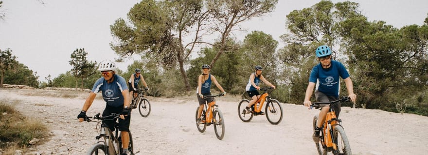 Ibiza eBike experience - Pistes, sentiers et plages cachées.