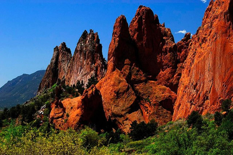 Denver: Private Garden of the Gods & Seven Falls Tour