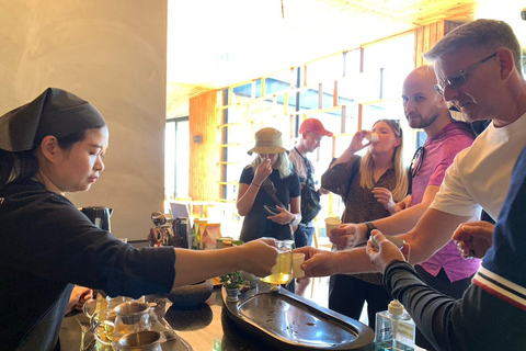 Chiang Rai:Guided Highlights Full-Day Tour-FREE LUNCH BUFFET Experience the Wonders of Chiang Rai with Free Thai Buffet