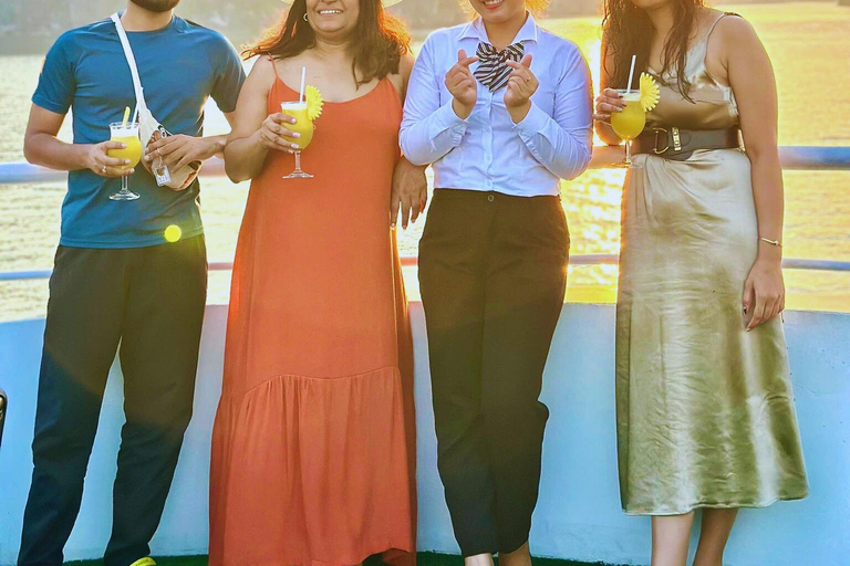 5-Star Ha Long Day Cruise with Jacuzzi, Lunch & Free Drink Day Cruise With Meal