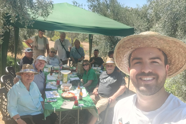 Organic EVOO tasting and guided visit to a family-run organic olive grove Organic EVOO tasting and guided visit to an organic family olive grove