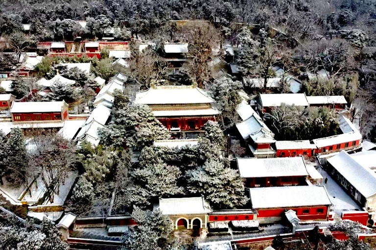 Beijing: Tanzhe and Biyun Temple Private Day Trip Beijing: Private Day Trip to Tanzhe and Yonghe Temple