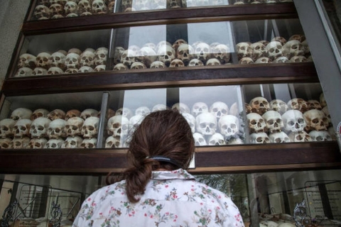 Phnom Penh: Killing Fields and S-21 Museum Tour