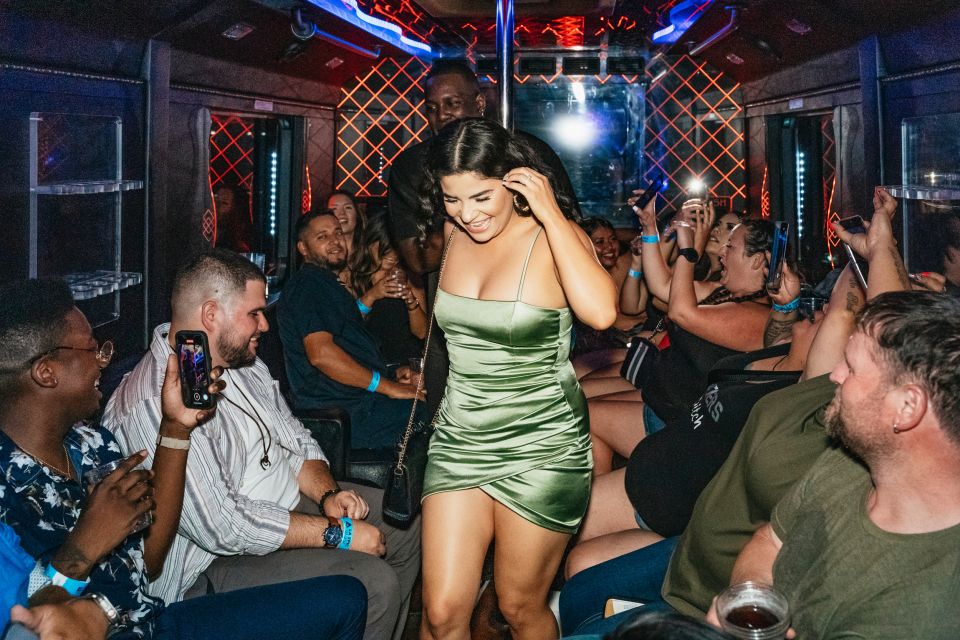 Las Vegas Nightclub Crawl by Party Bus w/ Free Mixed Drinks, Fast