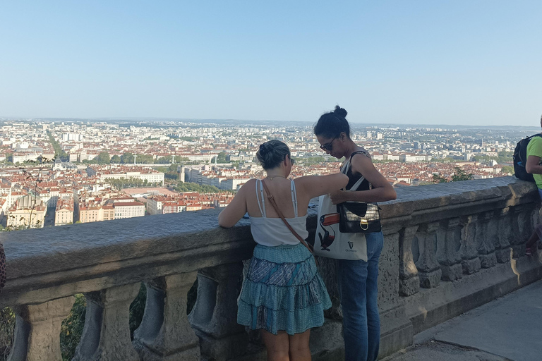 Lyon : Guided tour of Fourvière hill & Roman ruins Price from 21 to 30 people