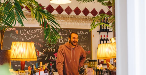 Aperitif tasting with advice (from a guide with 10 years of experience)