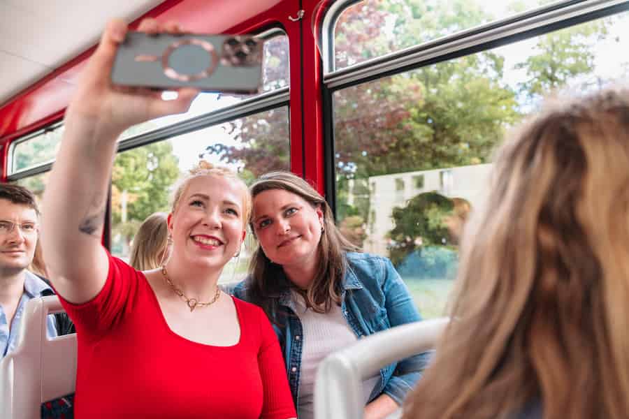 Erfurt Tour - Stadtrundfahrt mit der historischen Straßenbahn. Foto: GetYourGuide