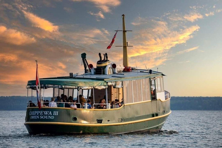 Port Dalhousie: Evening Cruise on Lake Ontario with Bar