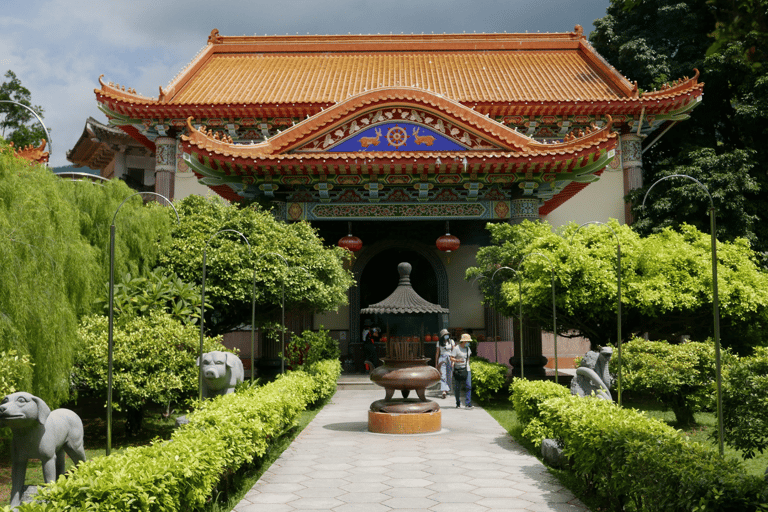 Penang: Kek Lok Si Temple and Penang Hill Guided Tour