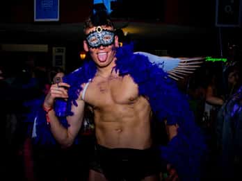 Barcelona - Karneval Sitges Carnival Party Bus med förfest