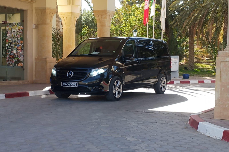 Bizerte and Sidi Bou Said: Tour and lunch at Coco Beach Café in Sidi Bou Said Large Group