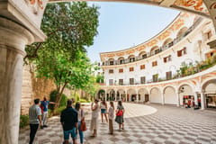 Sevilla: Tapas, Tavernen und Geschichte Geführter Rundgang
