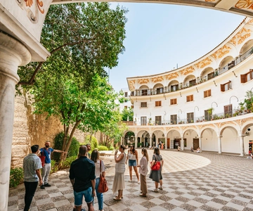 Seville: Tapas, Taverns and History Guided Walking Tour