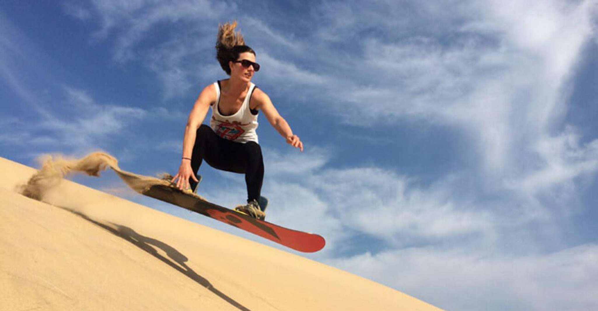 Agadir/ Taghazout, Sandboard en petit groupe dans le désert - Hizvo