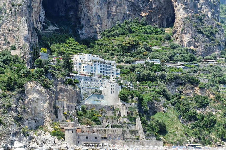 Positano: private boat tour along the Amalfi Coast Positano: private boat tour along the Amalfi Coast half day